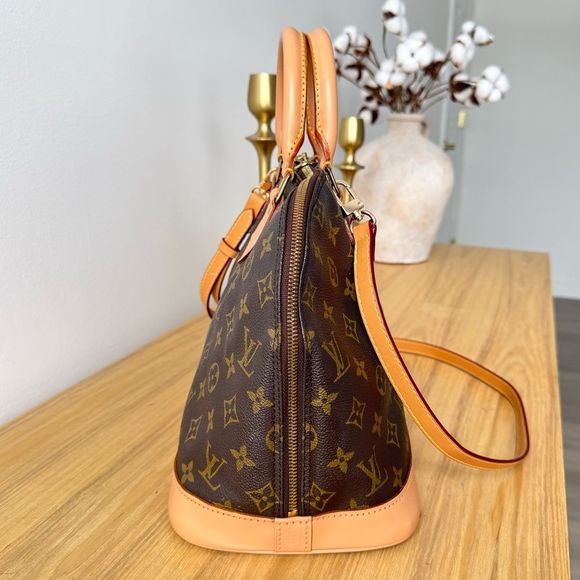 ✅AUTHENTIC✅LOUIS VUITTON ALMA PM - Picture 4 of 16